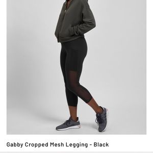 ISO: Universal Standard Gabby Leggings - Size S